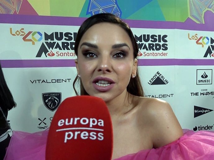 CHENOA EN LOS 40 MUSIC AWARDS