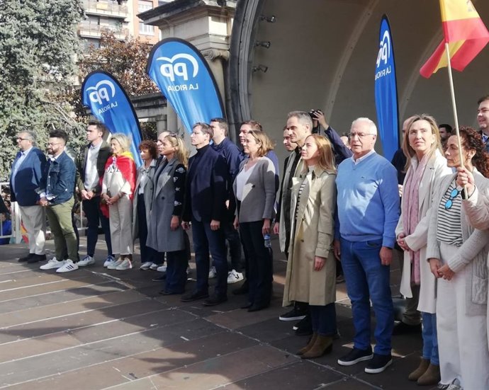 Capellán, junto a Gamarra, en la concentración contra la amistía en Logroño