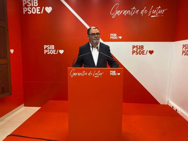 Archivo - El secretario de Organización del PSIB, Cosme Bonet. Archivo.