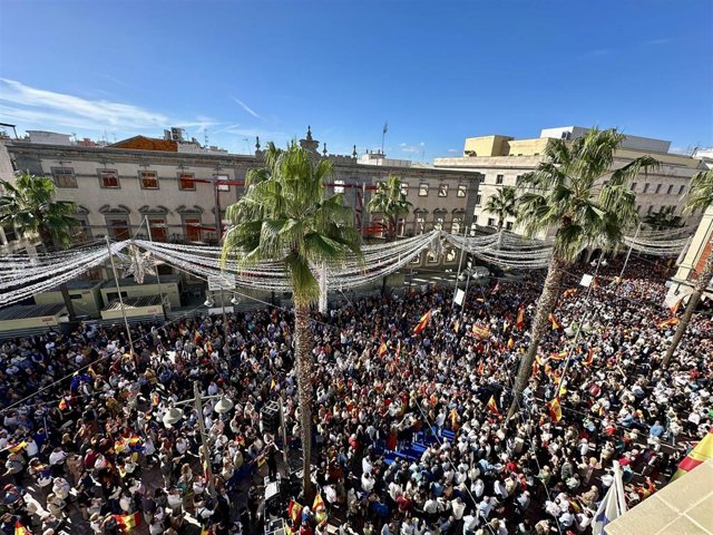 Concentración en Huelva en contra de la amnistía
