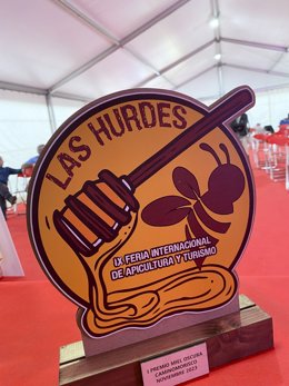 Galardón de la categoría de mieles oscuras de la Feria Internacional de Apicultura y Turismo celebrada en Caminomorisco