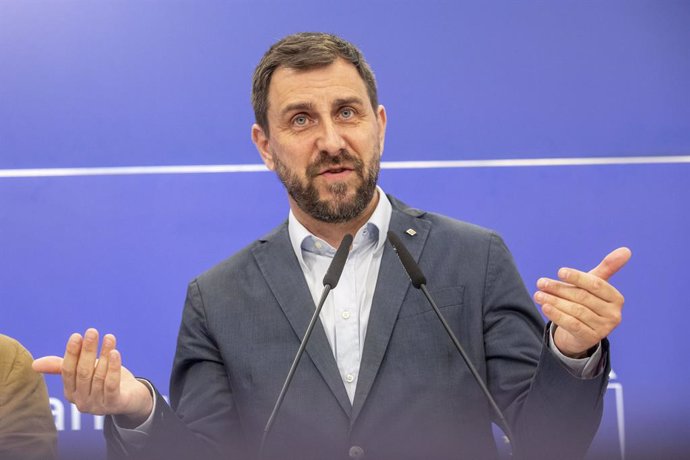 Archivo - Arxiu - Toni Comín pictured during a press conference regarding the evaluation of the sentence of the Court of the European Union on the lifting of the euro-parliamentary immunity of Catalan leader Puigdemont, Comín and Ponsatí