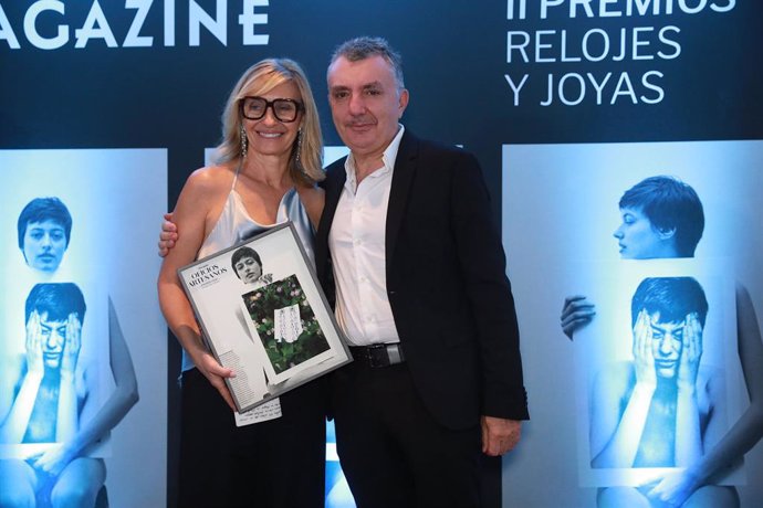 Gemma Grau, directora de Joieria Grau y el escritor Manuel Vilas.