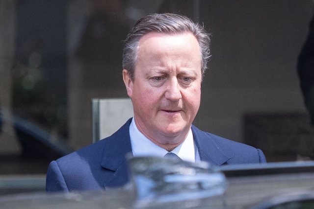 Archivo - 19 June 2023, United Kingdom, London: Former British Prime Minister David Cameron leaves after giving evidence to the UK COVID-19 Inquiry at Dorland House, during its first investigation (Module 1) examining if the pandemic was properly planned 