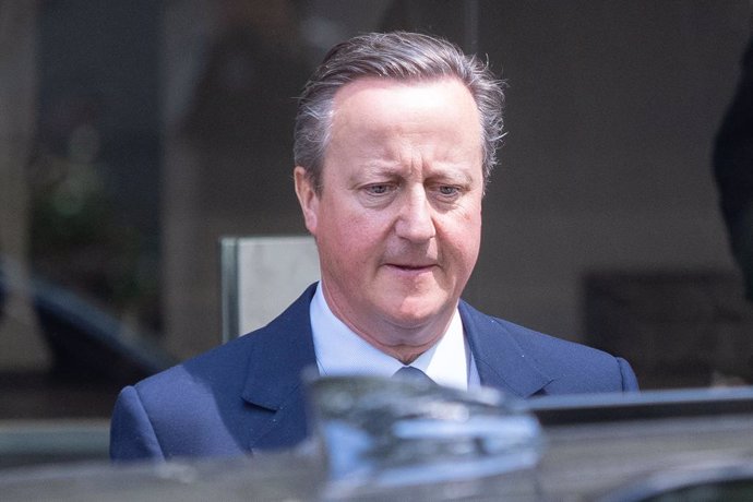 Archivo - 19 June 2023, United Kingdom, London: Former British Prime Minister David Cameron leaves after giving evidence to the UK COVID-19 Inquiry at Dorland House, during its first investigation (Module 1) examining if the pandemic was properly planned 