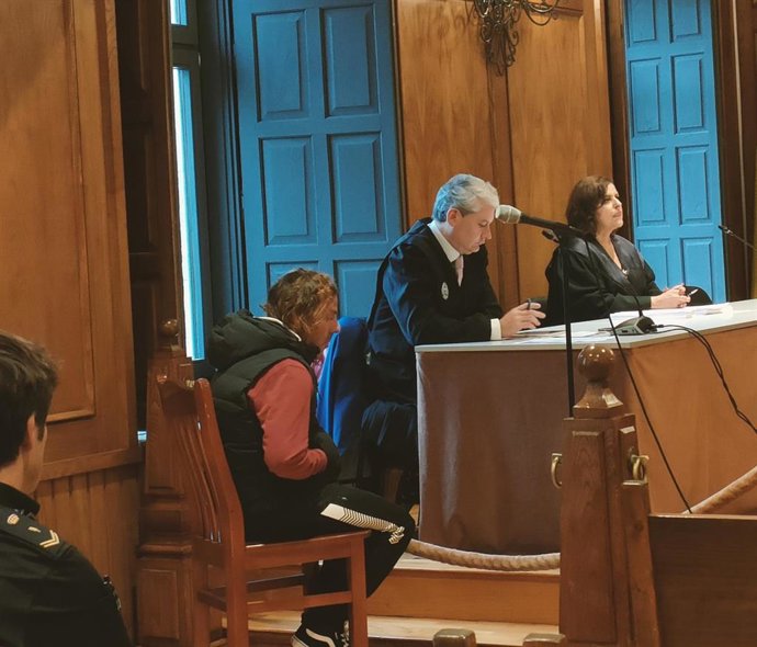 Acusado de haber asesinado de mas de 80 cuchilladas a un hombre en hostal de Mondariz (Pontevedra), en enero de 2021, en la vista contra él en la sección cuarta de la Audiencia Provincial de Pontevedra, a 13 de noviembre de 2023.