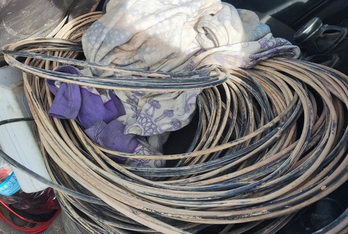 La Policia Local de Manises deté l'autor de diversos robatoris de cable de la xarxa de l'enllumenat públic