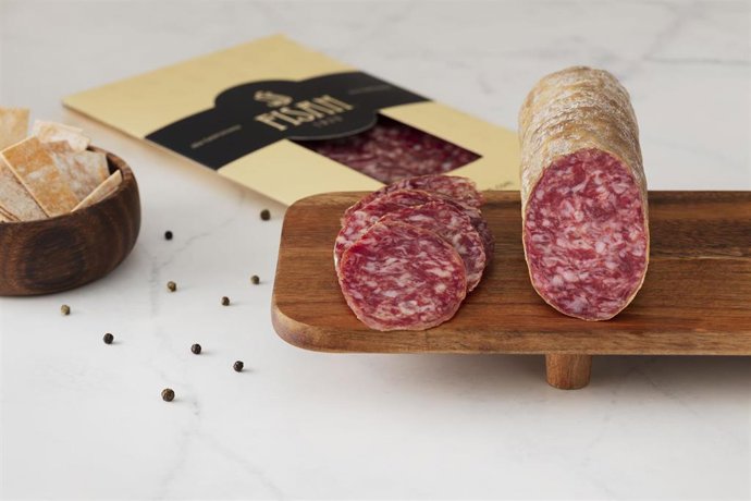 Archivo - Salchichón trufado de Fisan