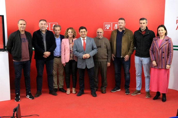 Reunión con alcaldes y portavoces del PSOE en El Condado