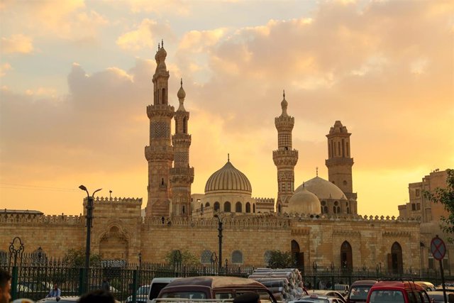 Archivo - Mezquita de Al Azhar, en El Cairo