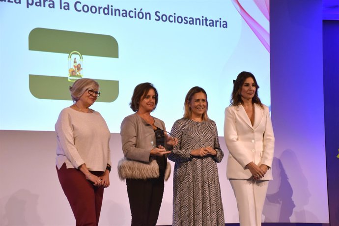 La consejera de Salud y Consumo de la Junta, Catalina García, en la gala de Premios al Liderazgo Reputacional Sanitario