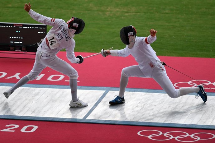 Archivo - Imagen de una prueba de esgrima del pentatlón moderno en Tokyo 2020