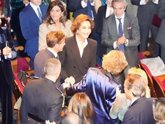 Foto: La reina Sofía y Naty Abascal, su encuentro más cariñoso en los Premios BMW de Pintura