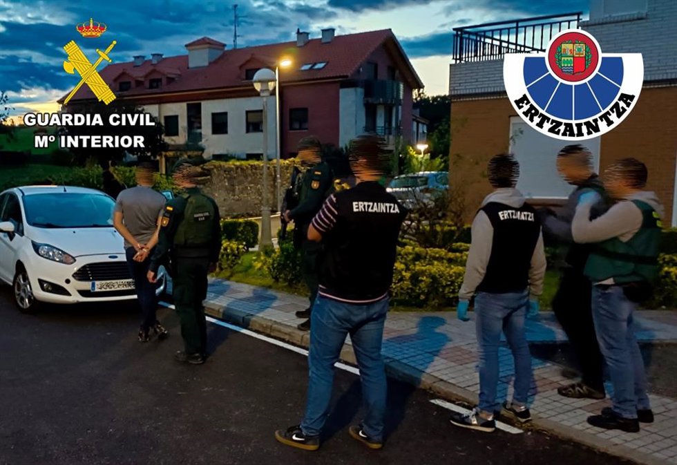 Detenciones en la operación 'Habitat Mena2'