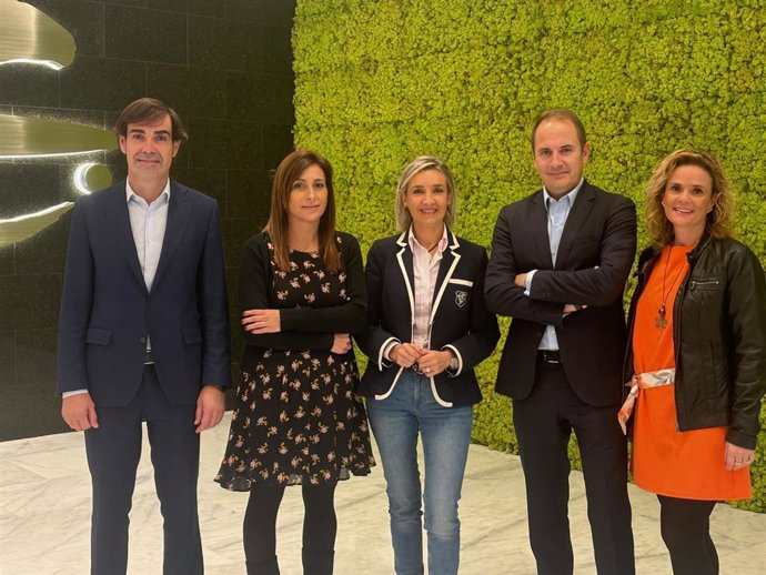 Ibercaja impulosa la financiación de las empresas distribuidoras de ferretería y bricolaje asociadas a Coferdroza.