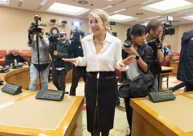 La líder de Sumar, Yolanda Díaz, a su llegada a una reunión del grupo Sumar, en el Congreso de los Diputados, a 13 de noviembre de 2023, en Madrid (España). 