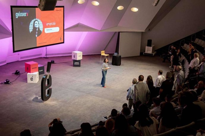 Destacados profesionales de reconocidas compañías han participado en ponencias sobre innovación y desarrollo.