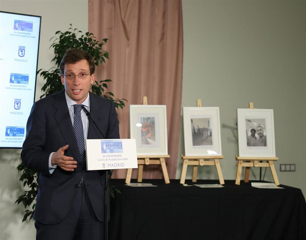 El alcalde de Madrid, José Luis Martínez-Almeida, preside el acto conmemorativo del 80 aniversario del Centro de Acogida San Isidro