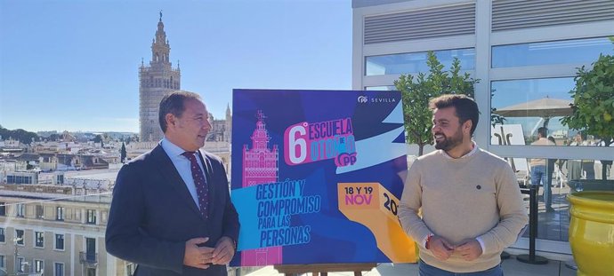 El presidente y el secretario general del PP de Sevilla presentan la Escuela de Otoño del Partido Popular con el lema 'Gestión y compromiso para las personas'.