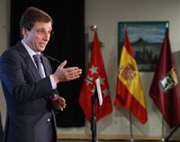 Almeida exige al Gobierno no tratar a los españoles como "imbéciles" con una amnistía "inconstitucional"