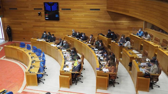 Archivo - Pleno del Parlamento de Galicia, hemiciclo, Cámara gallega