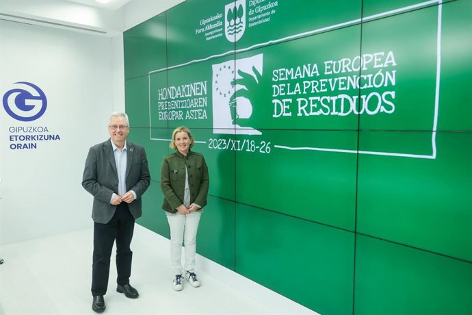 El diputado de Sostenibilidad, José Ignacio Asensio, y la directora general de Transición Ecológica, Mónica Pedreira