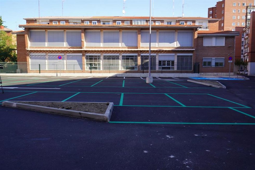 Aparcamiento disuasorio creado hace un año en el barrio de Cuatro de Marzo.