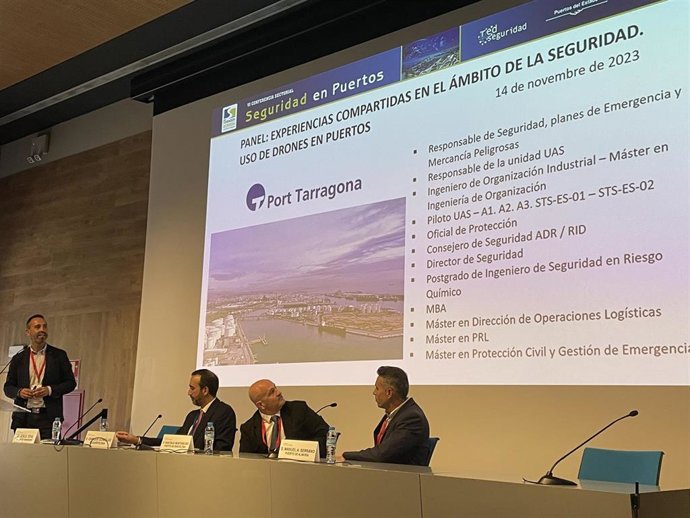 Panel de la VI Conferencia sectorial de Seguridad de los Puertos, en el que ha participado Teva