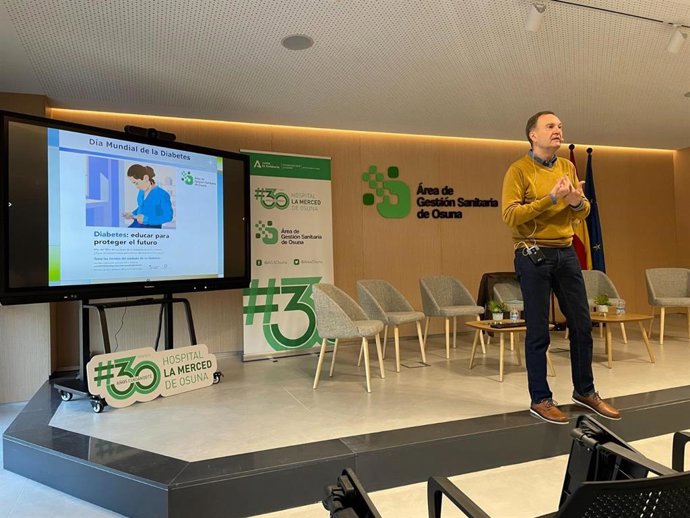Sesión formativa sobre 'Técnicas de inyección de insulina', acreditada por la ACSA, en el Área de Osuna.