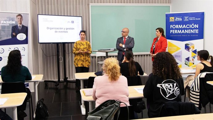 Curso de Desarrollo Profesional Avanzado 'Organización y gestión de eventos' ofrecido por la Pablo de Olavide y la Escuela Superior de Hostelería de Sevilla.