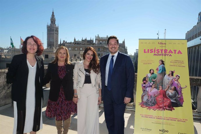 Presentación de la obra teatral 'Lisístrata Montoya', de Gitanas a Escena, que se pondrá en escena en el teatro Hogar Virgen de los Reyes.