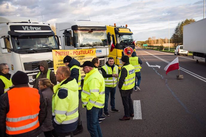 Protestas de los transportistas polacos en los puestos de control de Polonia