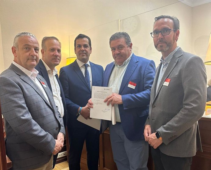 El PP eleva hasta el Congreso de los Diputados la desproporcionada" subida del agua en El Condado