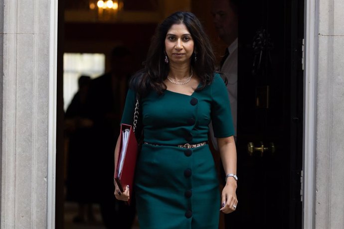 Archivo - September 5, 2023, London, United Kingdom: Suella Braverman leaves a cabinet meeting in Downing Street, London. Last week, Prime Minister Rishi Sunak carried out a mini reshuffle of his cabinet ahead of a general election expected next year.