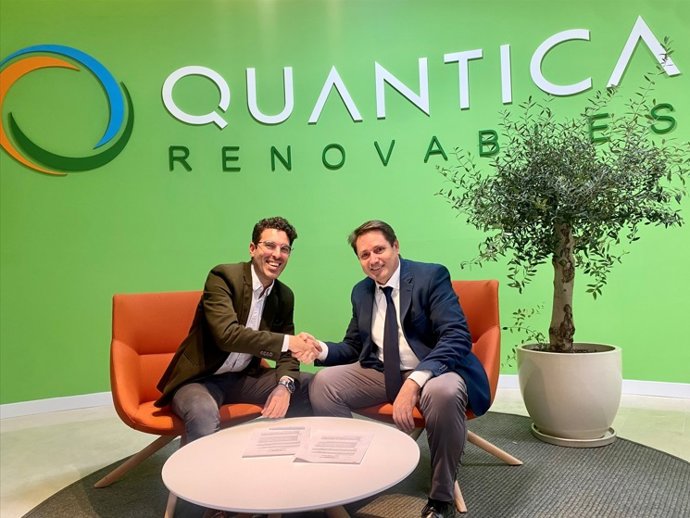 Quantica renovables y ACES-Andalucía se alían para impulsar el autoconsumo solar.