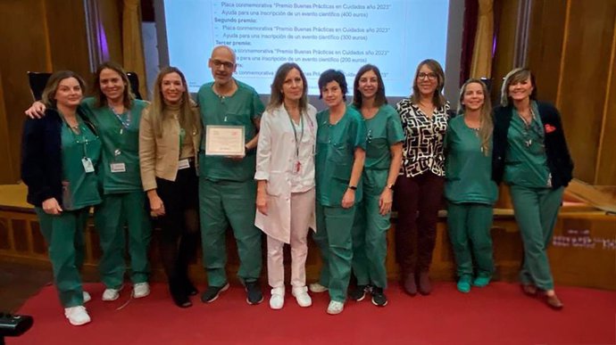 El Hospital Virgen de las Nieves de Granada entrega los premios a las buenas prácticas en cuidados.