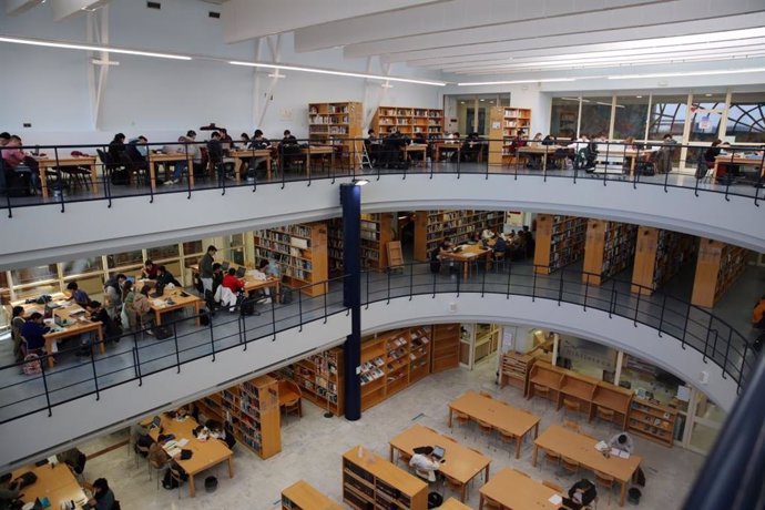 Archivo - Biblioteca de la Universidad de Sevilla.