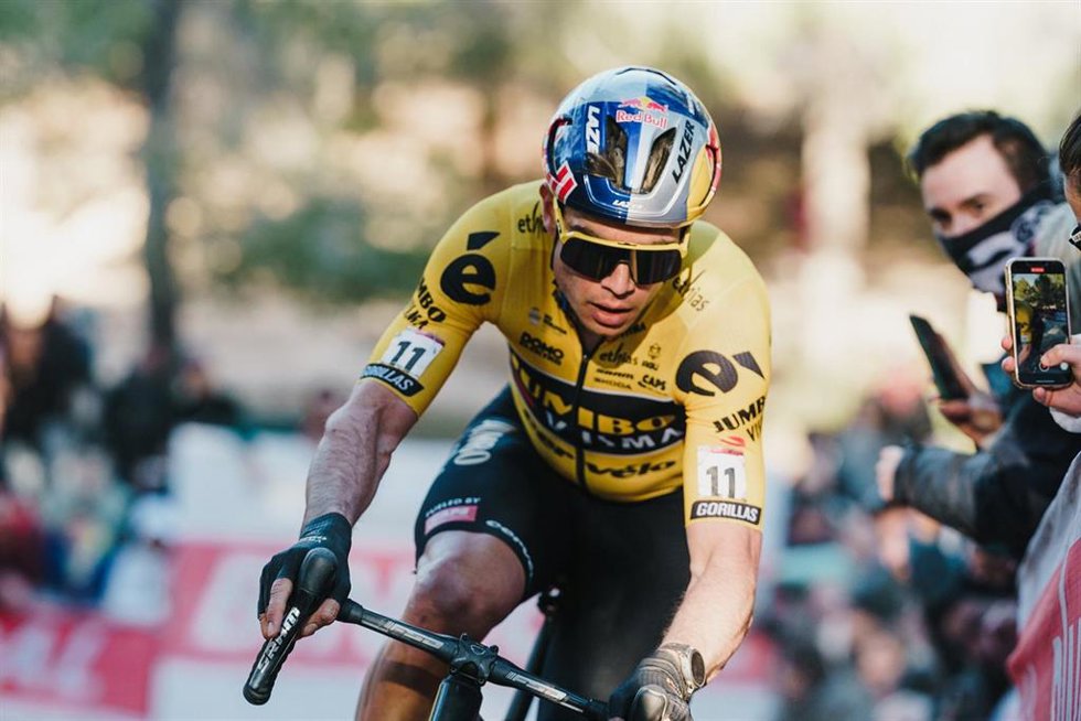 Archivo - Wout van Aert (Jumbo-Visma) fue una de las referencias de la Copa del Mundo de Ciclocross UCI  Benidorm Costa Blanca 2023