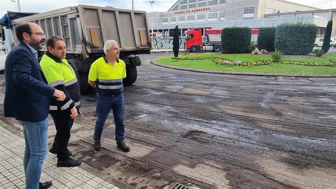 El concejal de Obras Públicas de Torrelavega, José Luis Urraca, 