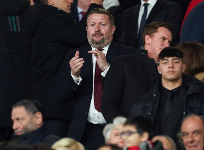 Archivo - 23 February 2023, United Kingdom, Manchester: Chief executive officer of Manchester United, Richard Arnold, is pictured during the UEFA Europa League soccer match between Manchester United and Barcelona at Old Trafford. Photo: Martin Rickett/P