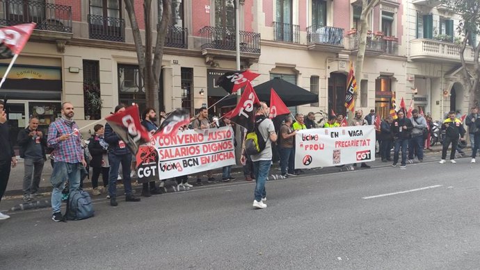 Concentració dels treballadors de Bicing 