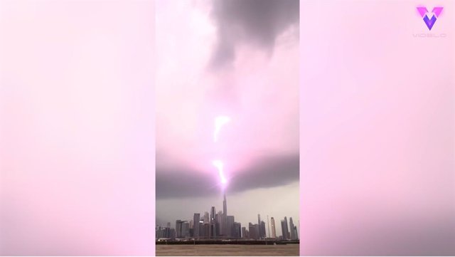 Tormenta de rayos en Dubái (Emiratos Árabes)