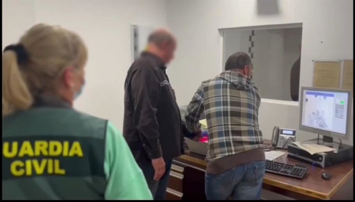 Archivo - El exnovio y asesino de Juana Canal, en su momento de pasar a disposición del juzgado de Ávila.