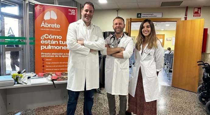 El Hospital Universitario Juan Ramón Jiménez de Huelva se ha sumado a  la celebración del Día Mundial de la Enfermedad Pulmonar Obstructiva Crónica (EPOC) .