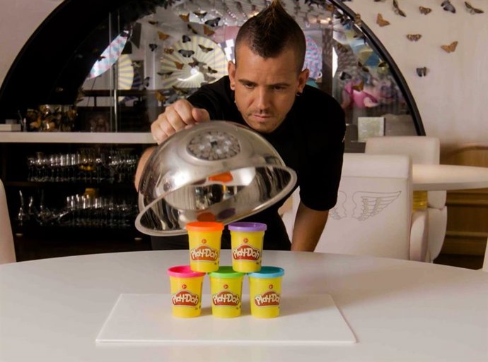 Archivo - Dabid Muñoz y Play-Doh, una alianza sin precedentes para fomentar la creatividad y la imaginación en los más pequeños