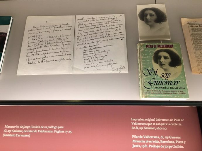 La exposición 'Las Palabras de un secreto' reúne fotografías, manuscritos y diversos objetos personales de Pilar de Valderrama.