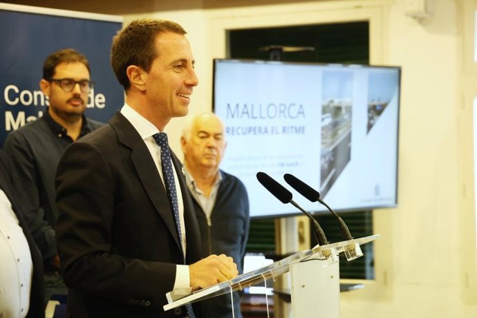 El presidente del Consell de Mallorca, Lloren Galmés, en rueda de prensa.