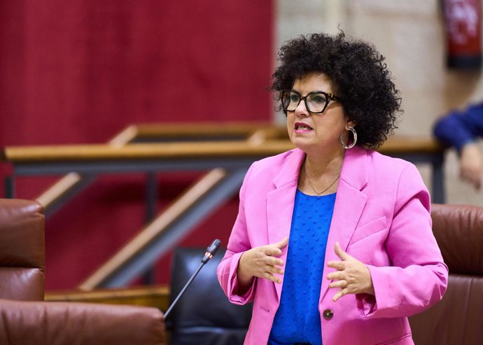 La diputada de Adelante Andalucía Maribel Mora en el Pleno del Parlamento.