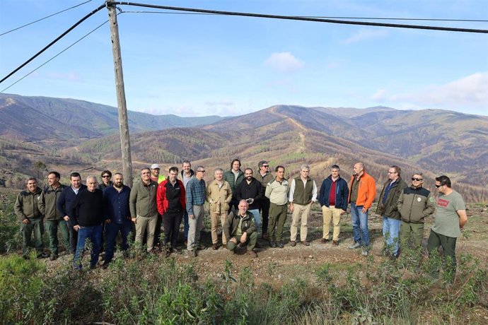 Visita del consejero de Gestión Forestal y Mundo Rural de la Junta de Extremadura, Ignacio Higuero, a la zona de los incendios en Hurdes y Gata