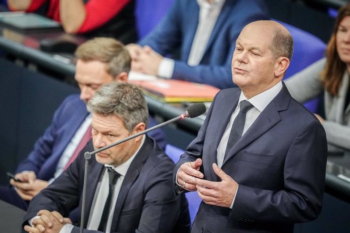 15 November 2023, Berlin: German Chancellor Olaf Scholz speaks during the government questioning at the German Bundestag. Photo: Kay Nietfeld/dpa